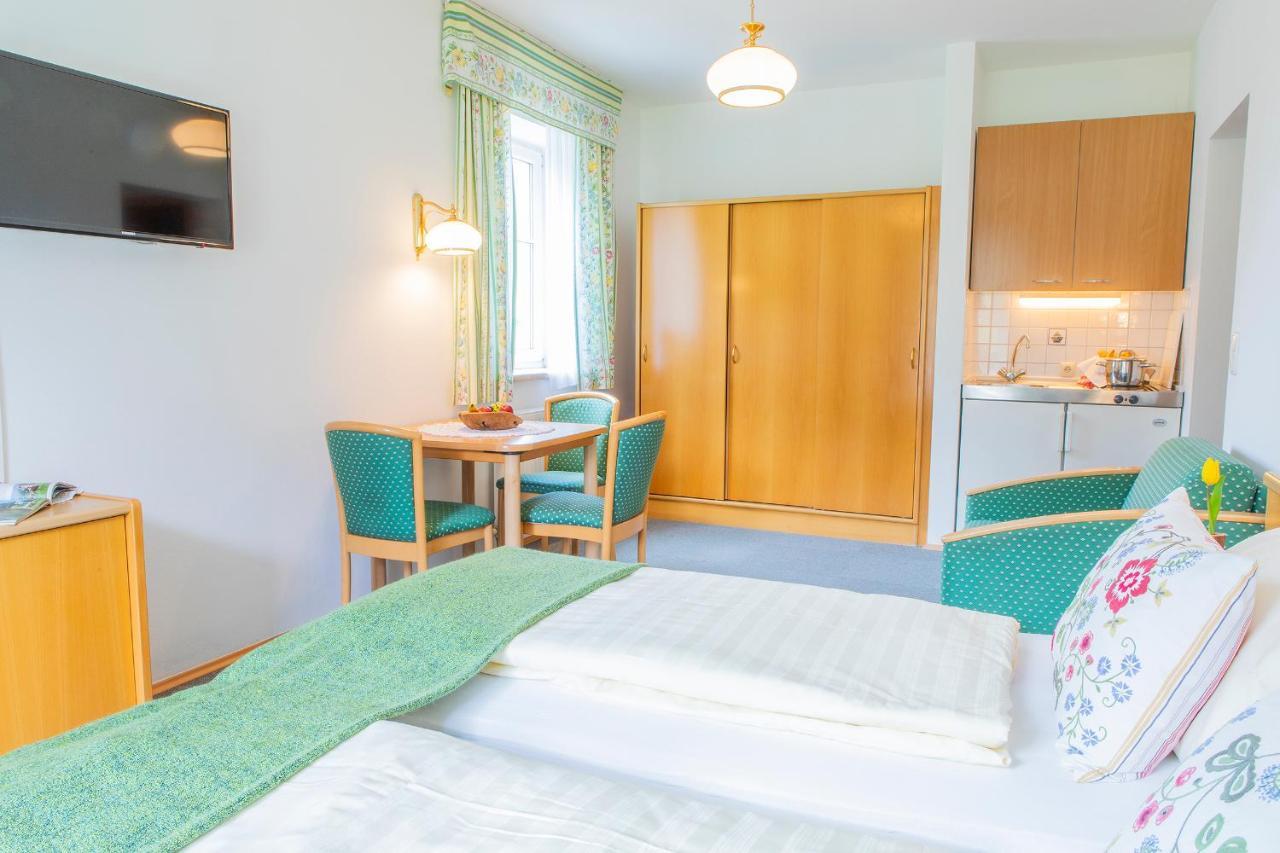 Hotel Garni Weberhausl Strobl Exterior photo