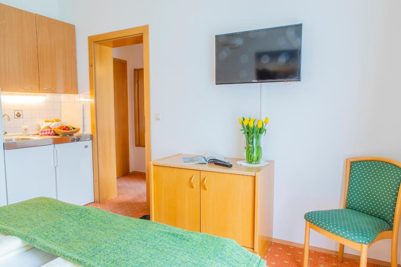 Hotel Garni Weberhausl Strobl Exterior photo